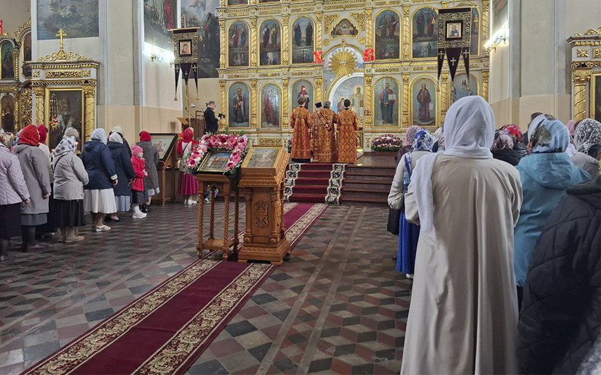 Праздник святых жён-мироносиц, называемый православным женским днём.