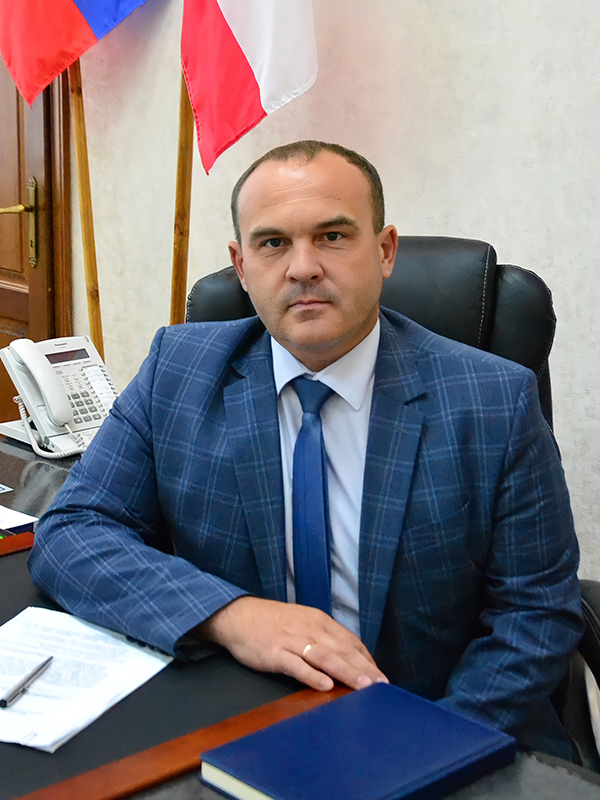Глава Пугачёвского муниципального района рассказал, что в Пугачевском районе продолжается работа по открытию центров естественно-научной и технологической направленностей «Точка Роста»..