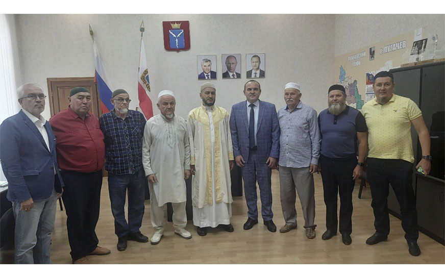 Сегодня глава района Алексей Янин провел встречу с представителями мусульманской общины..