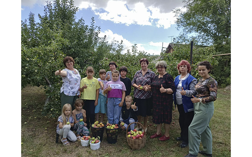 Пугачевцы стали участниками Всероссийского фестиваля  &quot;Яблоко от яблони&quot;.