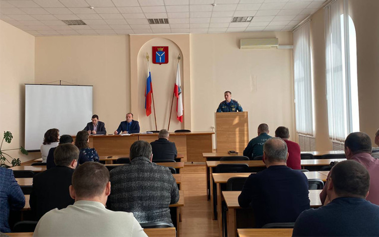 Состоялось заседание комиссии по предупреждению и ликвидации чрезвычайных ситуаций и обеспечению пожарной безопасности. Состоялось заседание комиссии по предупреждению и ликвидации чрезвычайных ситуаций и обеспечению пожарной безопасности.